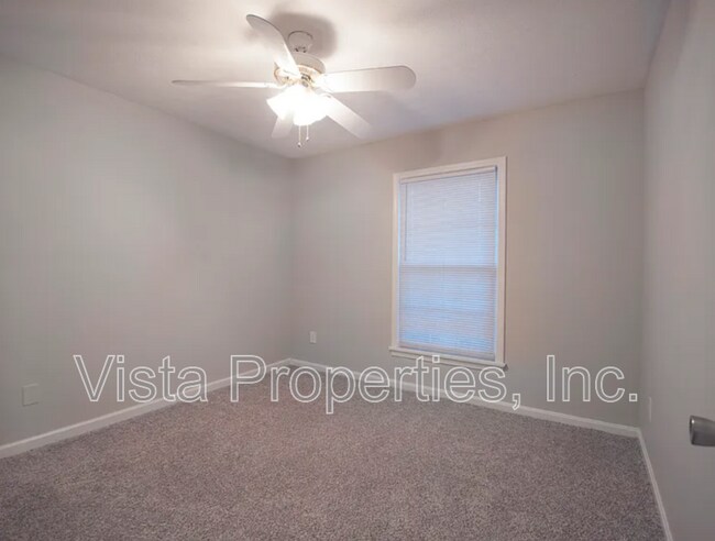 Building Photo - 5406 Chestnutwood Way