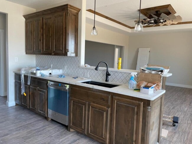 Building Photo - 4231 Mesa Dr