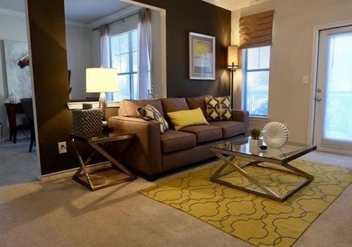 Building Photo - 11800 Dessau Rd