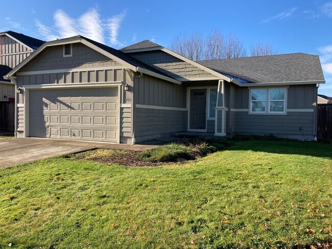 Primary Photo - Beautiful Home! Large open living room! Double Car Garage! In private HOA neighborhood! Next to S...