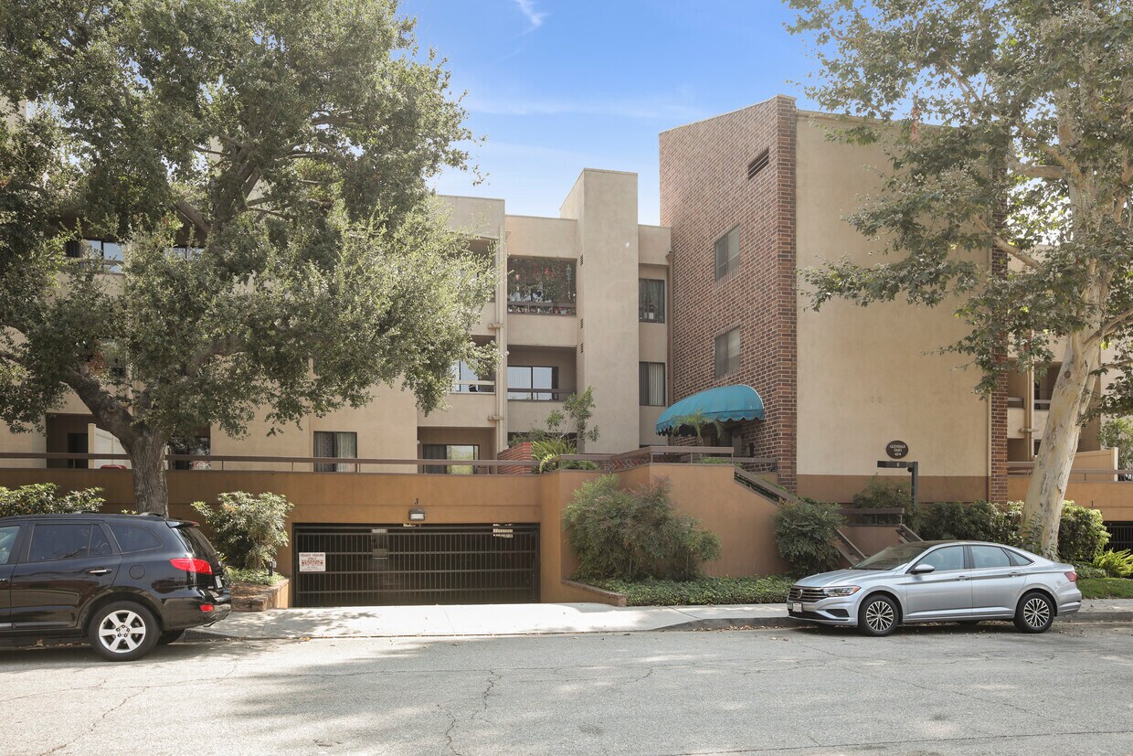 Building - 424 Oak St