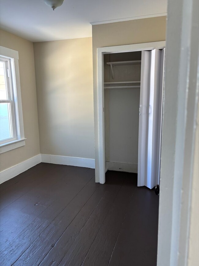 Building Photo - Lopus Lake, LLC-217 Pine Str