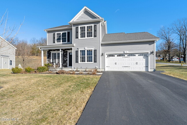 Primary Photo - 2 Birch Ct