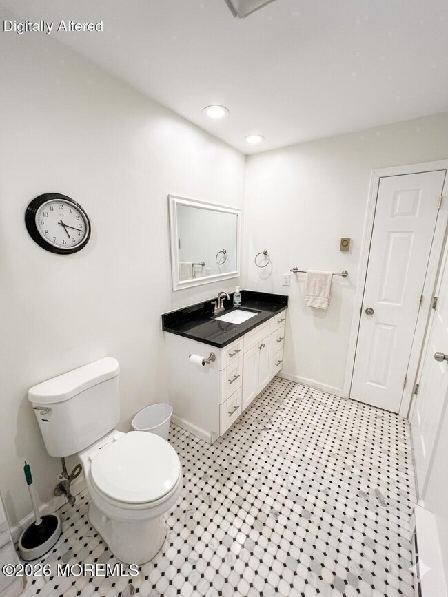 Building Photo - 115 Amberly Dr