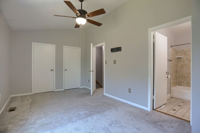 Building Photo - 618 Milford Ct