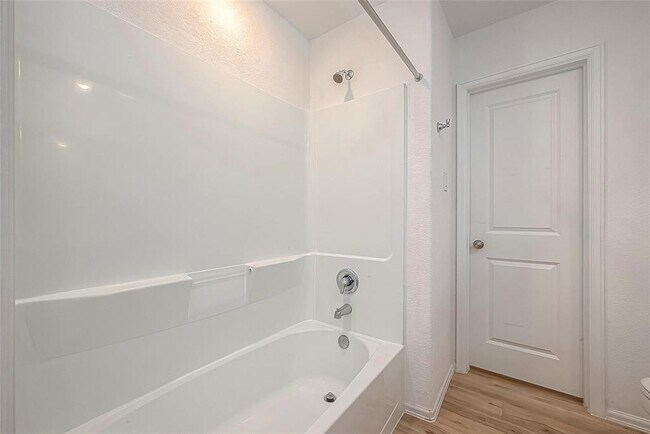 Building Photo - 26818 Wilderye Cv Ln