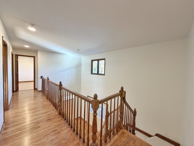 Building Photo - 6710 Wedgewood Ln