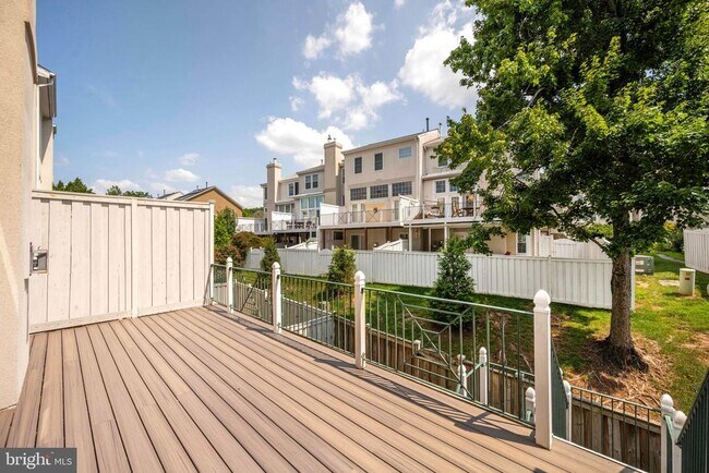 Building Photo - 4022 Dogberry Ln