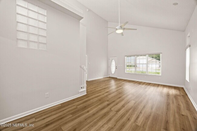 Building Photo - 6218 Hunters Ln