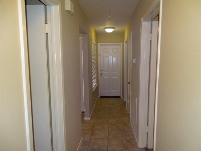 Primary Photo - 7247 Barton Oaks Dr