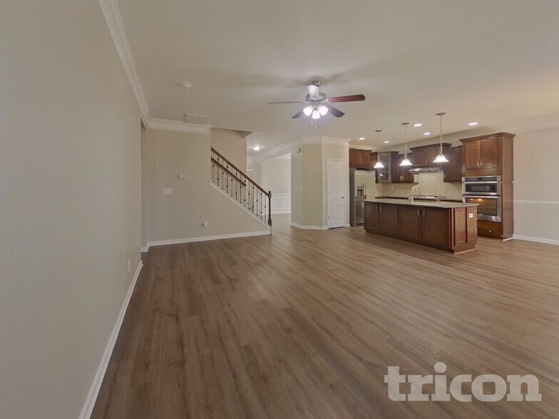 Building Photo - 3019 Burgess Dr