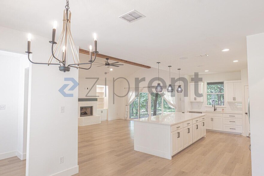 Building Photo - 9705 Lancelot Cir