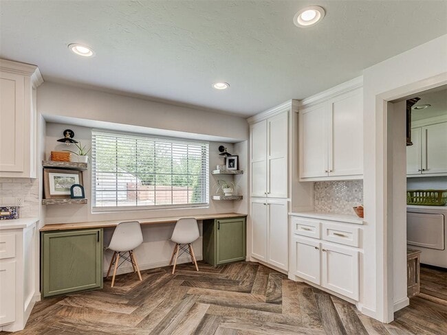 Building Photo - 801 Rock Hollow Rd