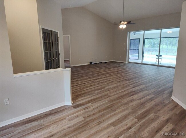 Building Photo - 2905 W Beamwood Dr