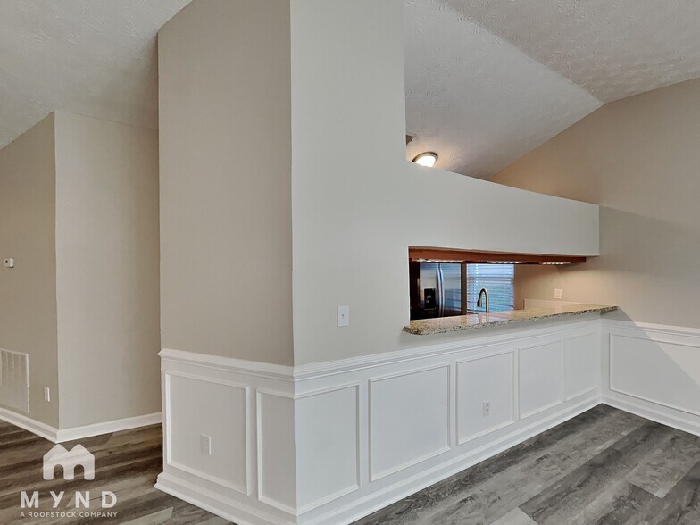 Building Photo - 5491 La Fleur Trail