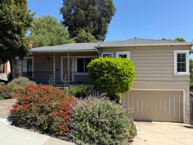 Primary Photo - 3210 82nd Ave