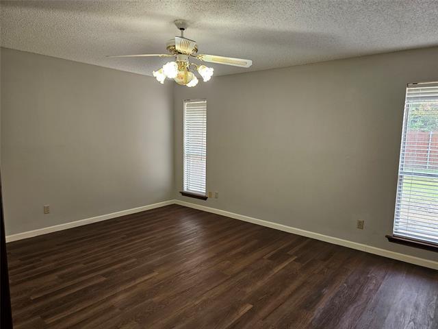 Building Photo - 812 Rush Creek Dr