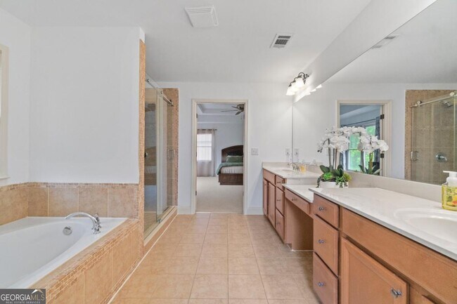Building Photo - 8275 Majors Ridge Way