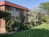 Building Photo - 2403 Grandview Pl