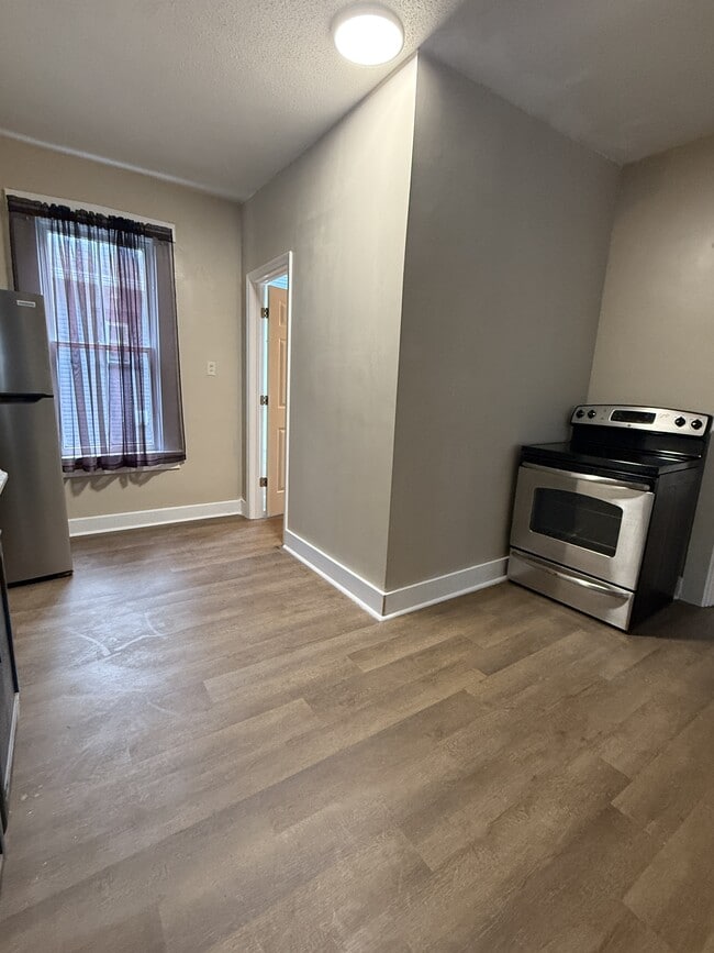 Building Photo - 435 Wyoming St