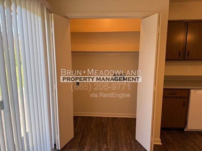 Building Photo - 3719 Mooers St