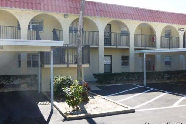 Building Photo - 201 St Lucie Ln