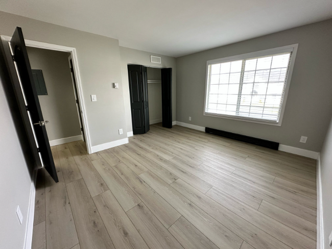 Building Photo - 7367 Meander Dr