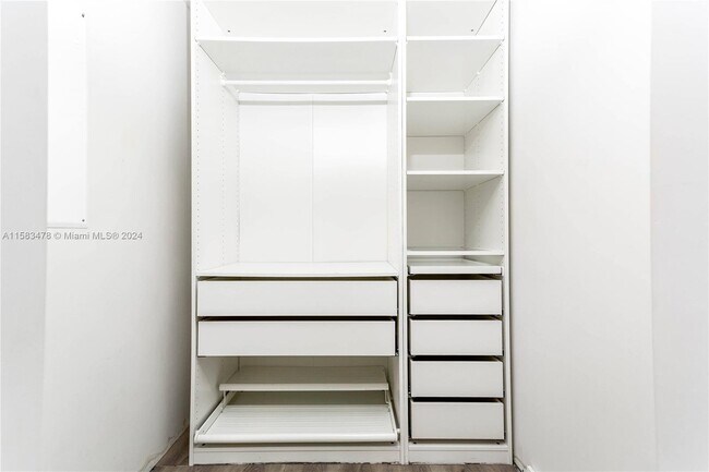 Building Photo - 1300 South Miami Avenue Apt #1708, Miami, ...