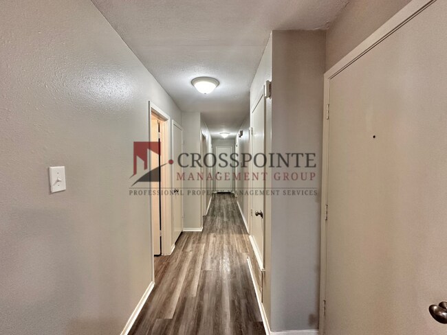 Building Photo - Edinburgh 4510/4512