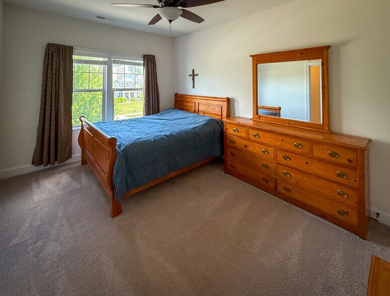 Building Photo - 4006 Tremont Dr