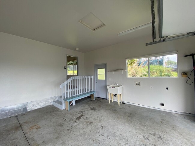 Building Photo - 3BR Home in Pacific Paradise Gardens, Mt. View