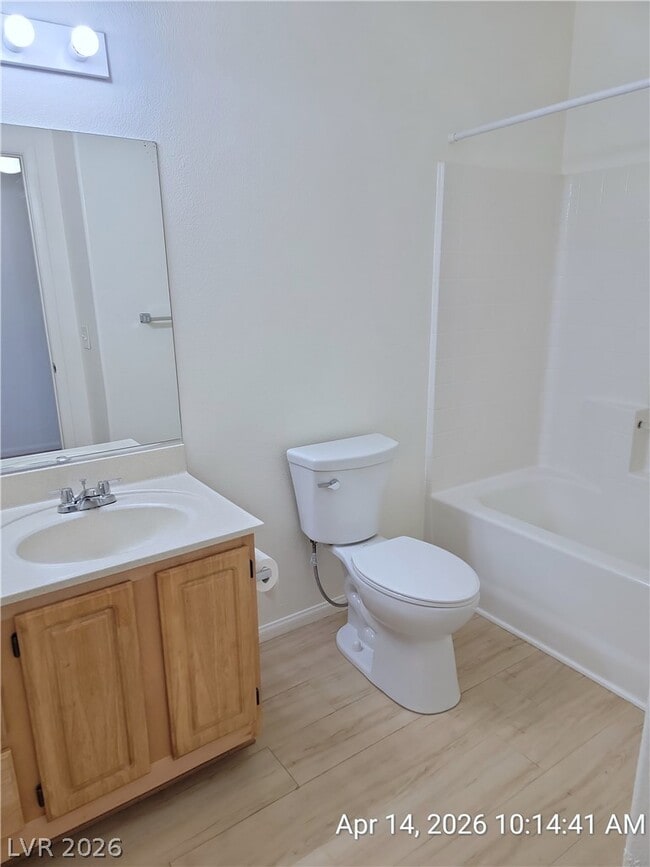 Building Photo - 5650 E Sahara Ave