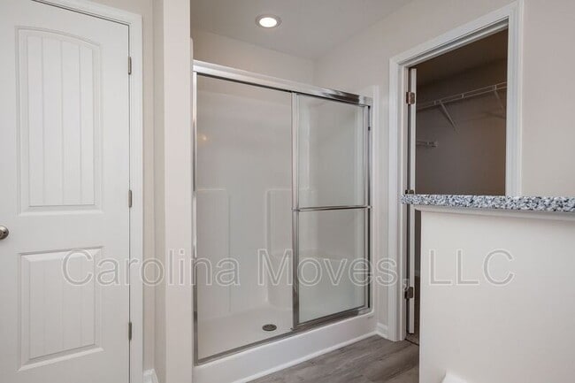 Building Photo - 132 Strongridge Trl