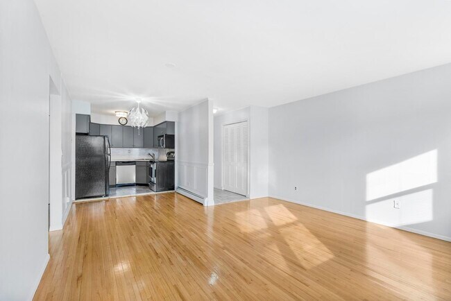 Building Photo - 1138C Farm Rd