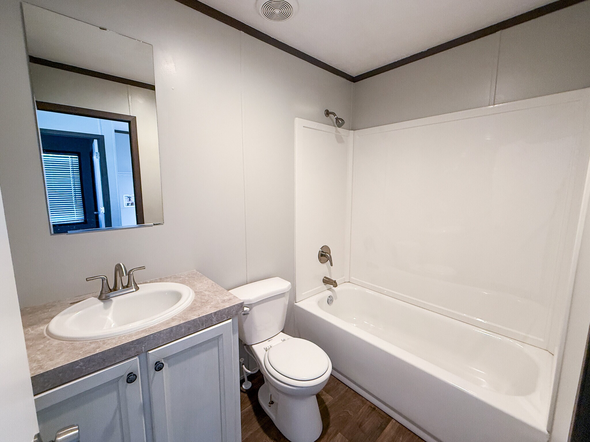 Building Photo - 111 Palomino Dr