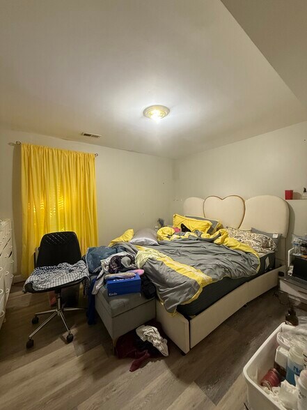 Primary bedroom - 94 Ebenezer Church Rd