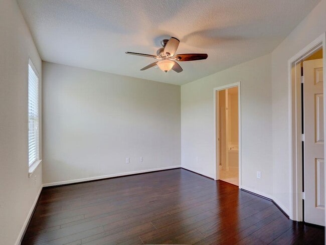 Building Photo - 28925 San Bernard River Loop