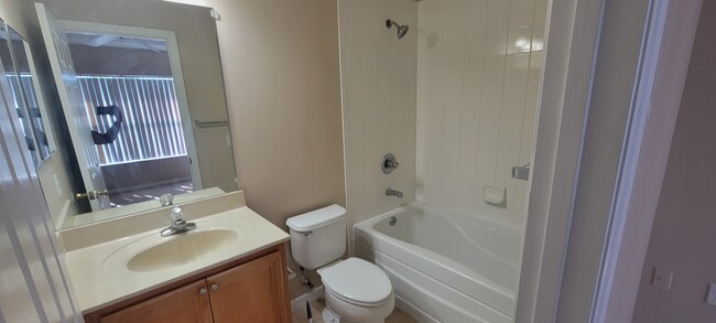 Building Photo - 5308 Paradise Cay Cir