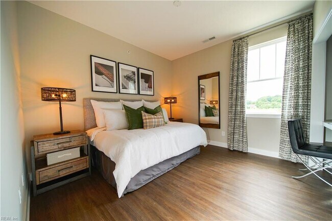 Building Photo - 312 Fishers Ct