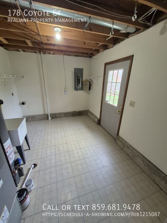 Building Photo - 178 Coyote Ct