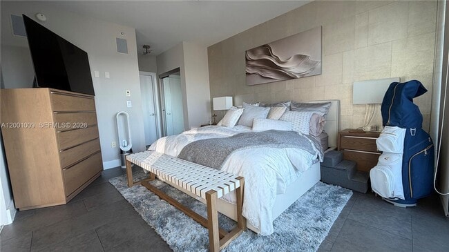 Building Photo - 92 SW 3rd St