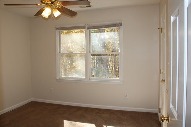 Building Photo - 112 Wenonah Way