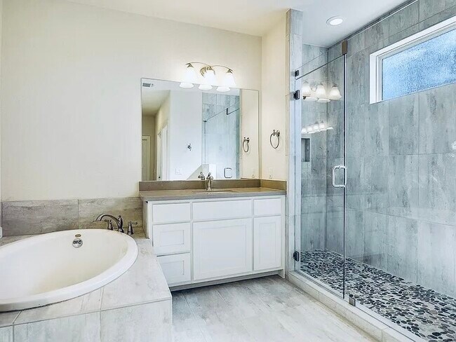 Building Photo - 12230 Cottage Promenade Ct