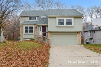 Building Photo - 9336 Greenway Ln