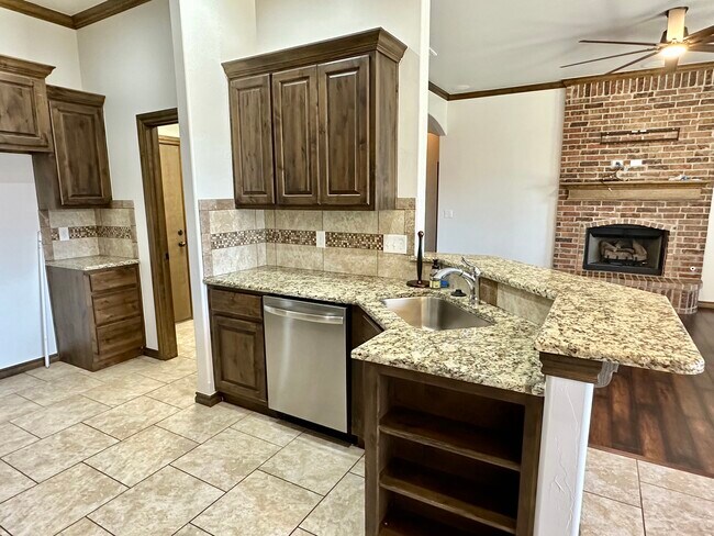 Building Photo - 709 Abilene Way