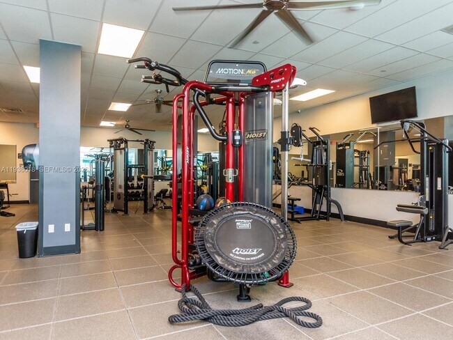 Building Photo - 2501 S Ocean Dr