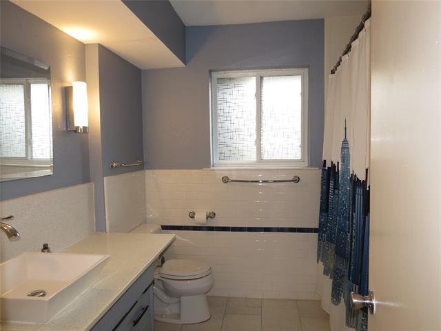 Building Photo - 10505 Swallow Ln