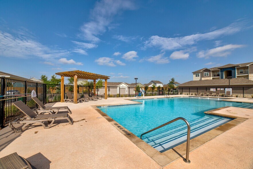 Building Photo - Residences of Stillwater