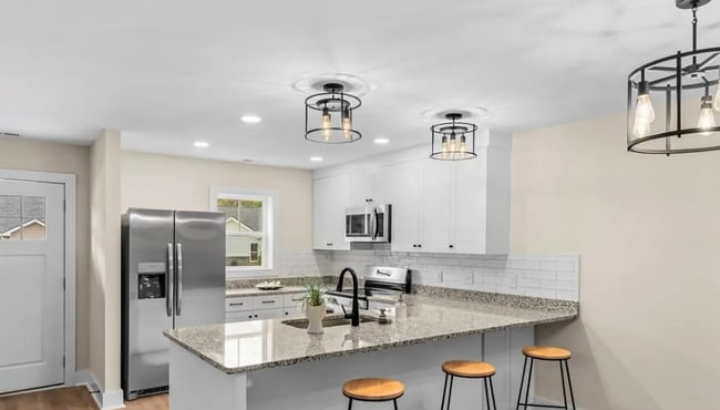 Building Photo - 202 Beacon Ave