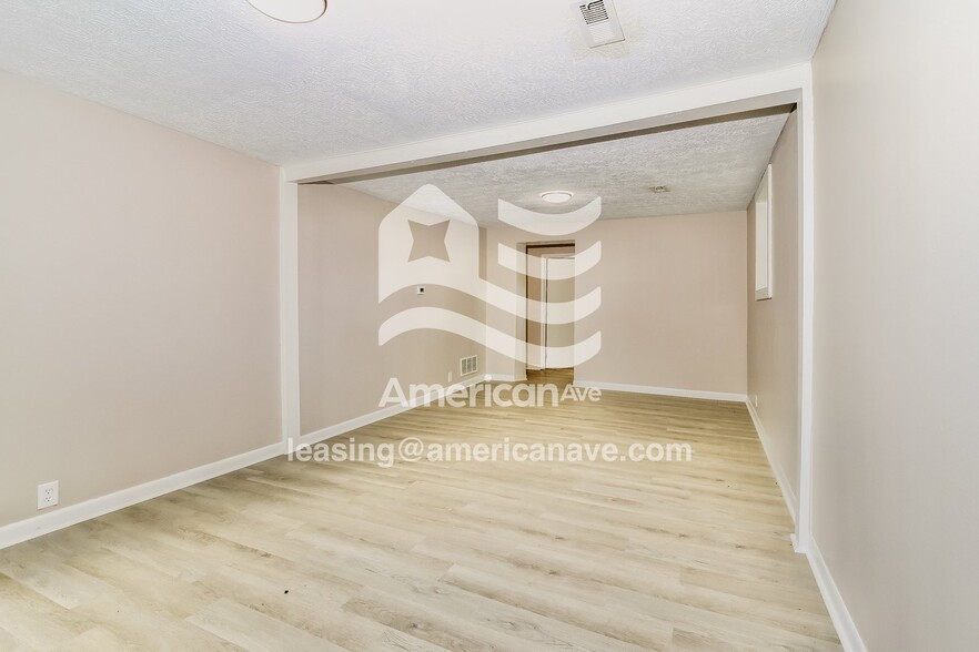 Building Photo - 3814 Franklin St